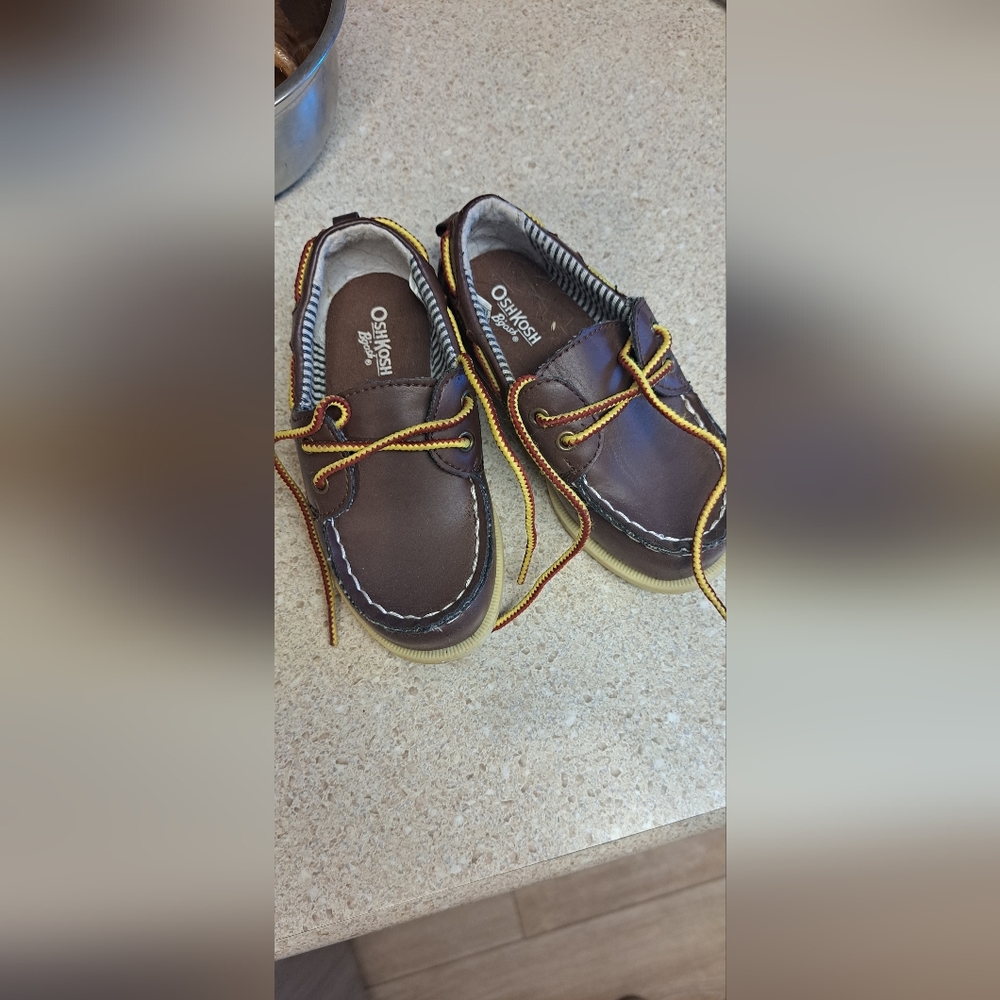 Toddler boat shoes